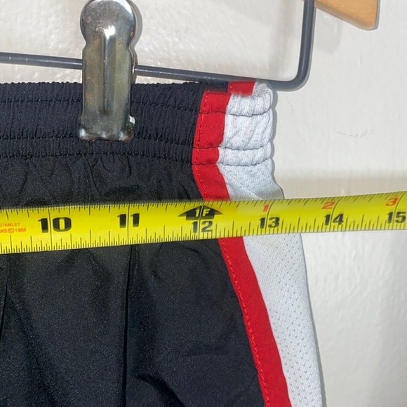 🦋Black with red and white detailed Nike Dri-fit shorts! - Picture 6 of 8